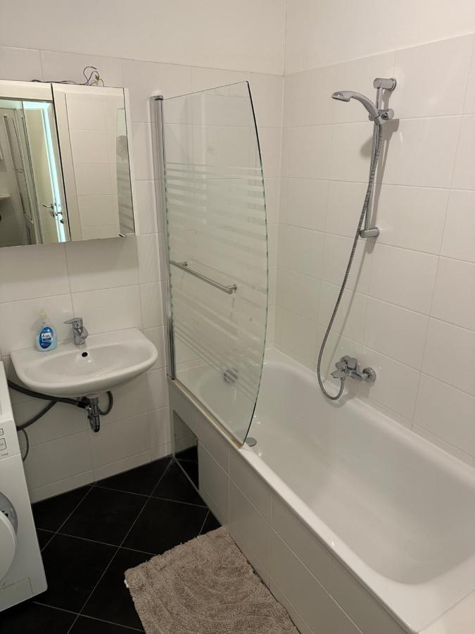 Hauptbahnhof Ferienwohnung Am Park Viyana Dış mekan fotoğraf